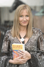 Rowlingová - večne žalovaná