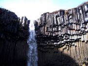 Vodopád Svartifoss, Island-Lilja